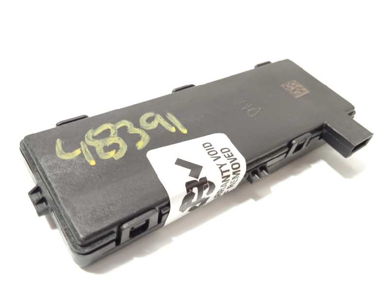 Recambio de centralita cierre para chevrolet cruze hatchback ltz referencia OEM IAM 13503204  