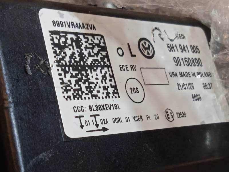Recambio de faro izquierdo para volkswagen golf viii lim. (cd1) style referencia OEM IAM 5H1941005  90150890
