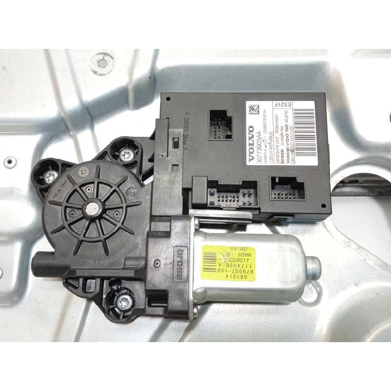 Recambio de elevalunas delantero derecho para volvo c30 2.0 d kinetic referencia OEM IAM 30773903AA  