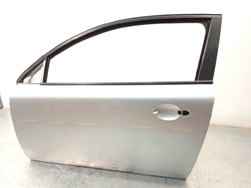 Recambio de puerta delantera izquierda para volvo c30 2.0 d kinetic referencia OEM IAM 31335483  