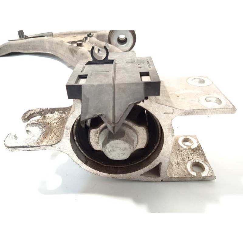 Recambio de brazo suspension inferior delantero izquierdo para infiniti q30 2.2d premium referencia OEM IAM 545015DA0A  