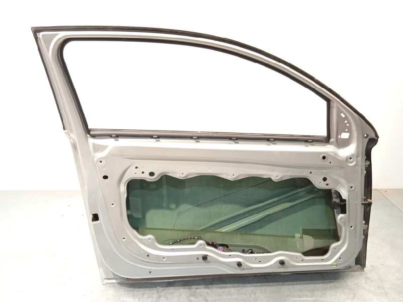 Recambio de puerta delantera izquierda para volvo c30 2.0 d kinetic referencia OEM IAM 31335483  
