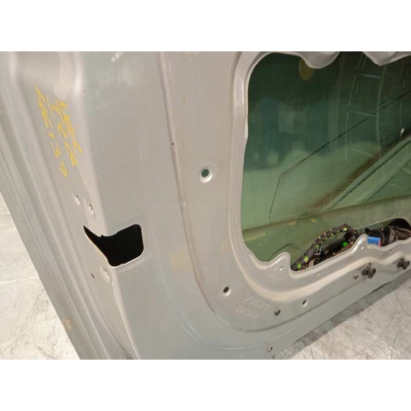 Recambio de puerta delantera izquierda para volvo c30 2.0 d kinetic referencia OEM IAM 31335483  