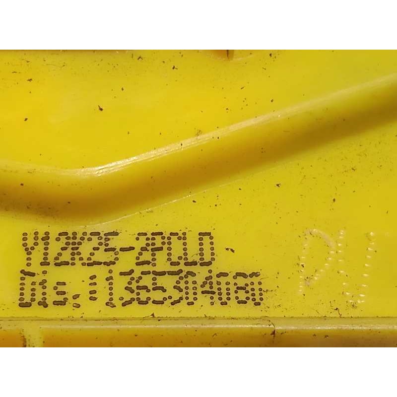 Recambio de cerradura lateral corredera derecha para fiat qubo (300) trekking referencia OEM IAM 1365304080  