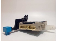 Recambio de caja reles / fusibles para toyota auris hybrid active referencia OEM IAM 8922112481   2