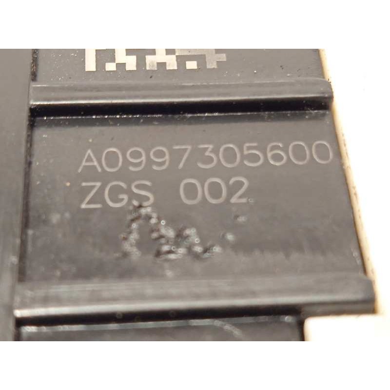 Recambio de cerradura puerta trasera derecha para infiniti q30 2.2d premium referencia OEM IAM A0997305600  0997305600