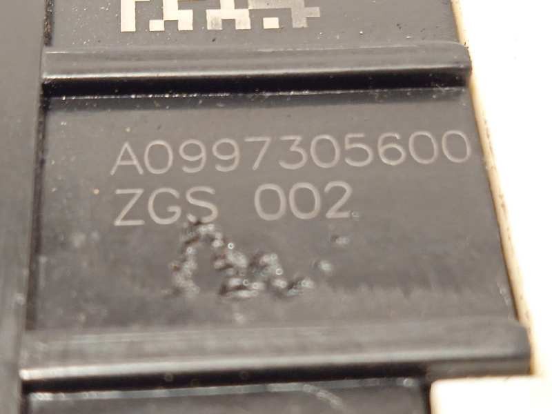 Recambio de cerradura puerta trasera derecha para infiniti q30 2.2d premium referencia OEM IAM A0997305600  0997305600