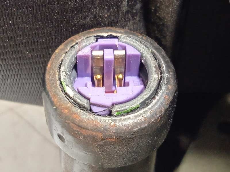 Recambio de cinturon seguridad delantero derecho para fiat qubo (300) trekking referencia OEM IAM 735542117  