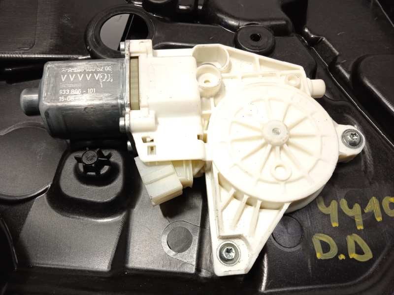 Recambio de elevalunas delantero derecho para infiniti q30 2.2d premium referencia OEM IAM A2469065200  2469065200