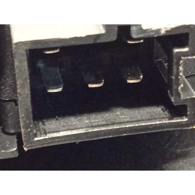 Recambio de elevalunas trasero derecho para infiniti q30 2.2d premium referencia OEM IAM 827205DM0A  