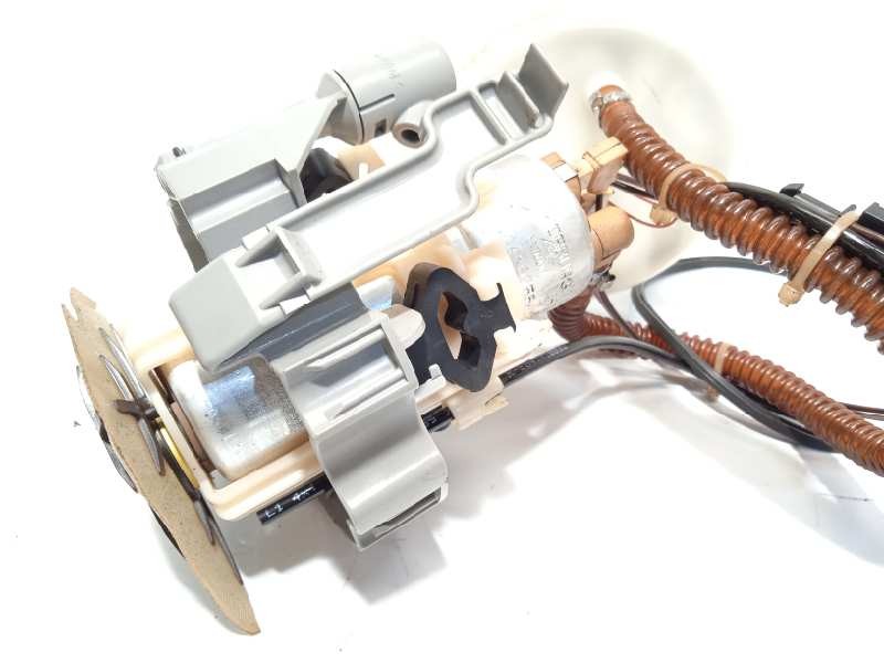 Recambio de bomba combustible para bmw serie 7 (e65/e66) 745i referencia OEM IAM 6752837  16146755858
