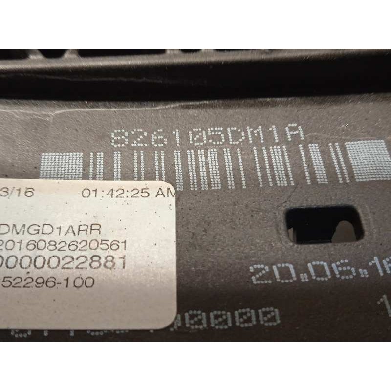 Recambio de maneta exterior trasera derecha para infiniti q30 2.2d premium referencia OEM IAM 826105DM1A  