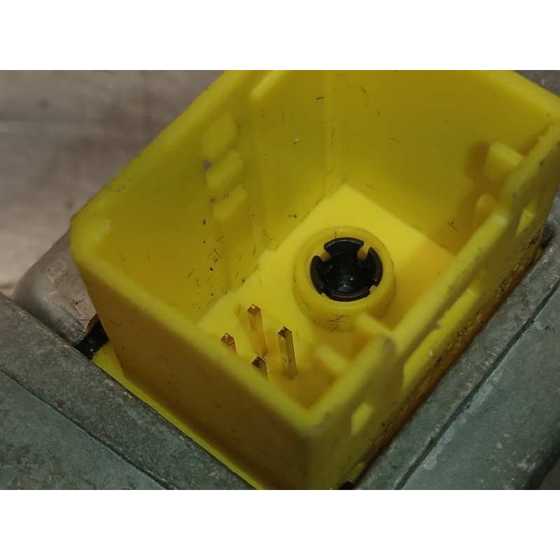 Recambio de centralita airbag para bmw serie 7 (e65/e66) 745i referencia OEM IAM 65776920472  