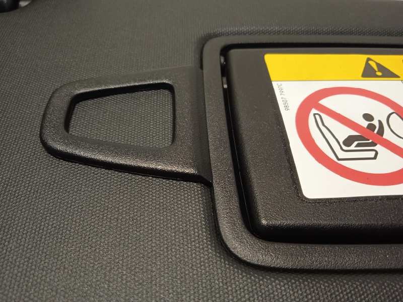 Recambio de parasol derecho para infiniti q30 2.2d premium referencia OEM IAM 964005DD0B  