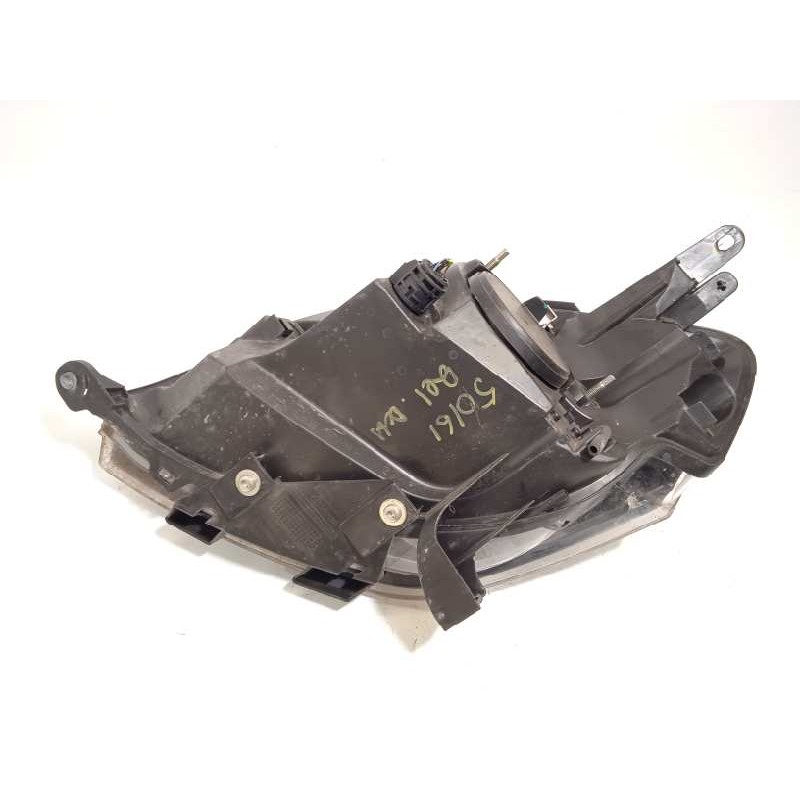 Recambio de faro derecho para fiat qubo (300) trekking referencia OEM IAM 1370465080E  1370465080