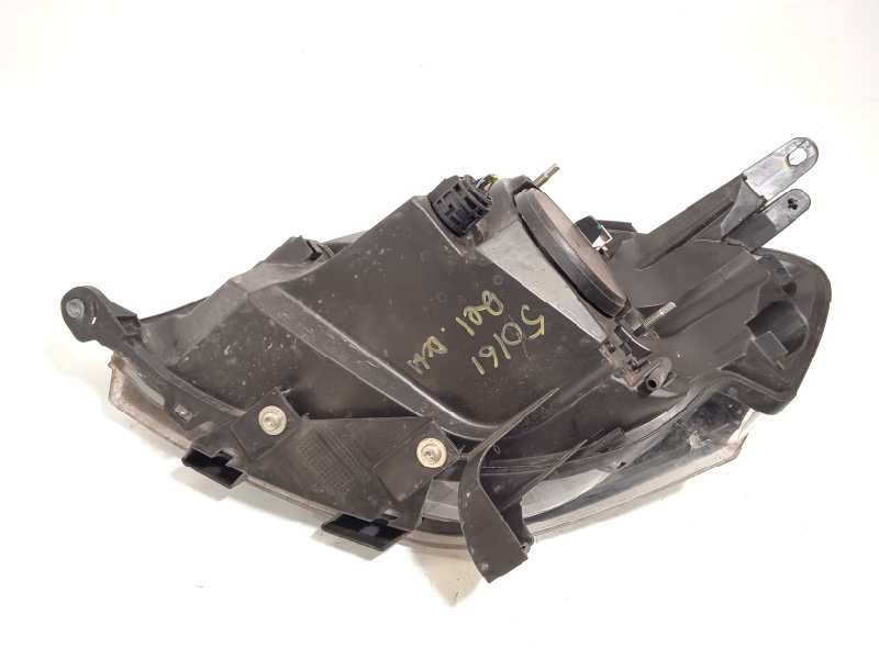 Recambio de faro derecho para fiat qubo (300) trekking referencia OEM IAM 1370465080E  1370465080