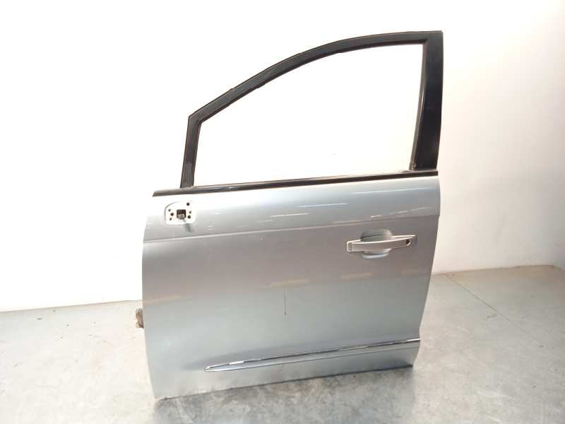 Recambio de puerta delantera izquierda para ssangyong rodius xdi referencia OEM IAM NOREF  
