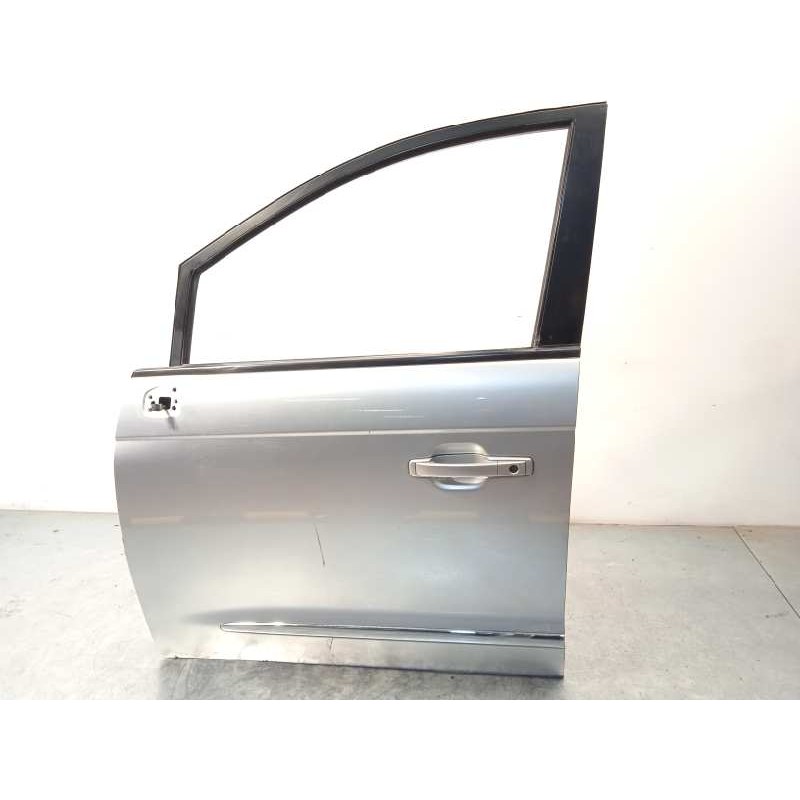 Recambio de puerta delantera izquierda para ssangyong rodius xdi referencia OEM IAM NOREF  
