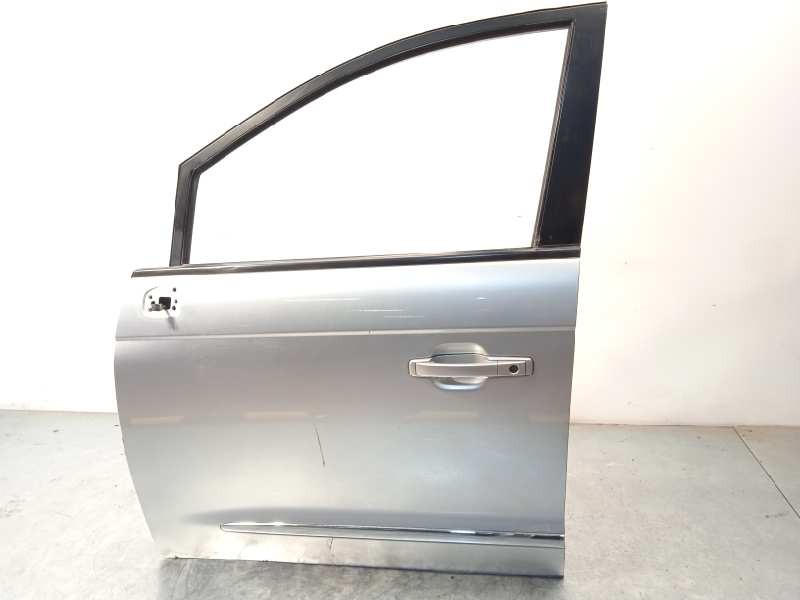 Recambio de puerta delantera izquierda para ssangyong rodius xdi referencia OEM IAM NOREF  