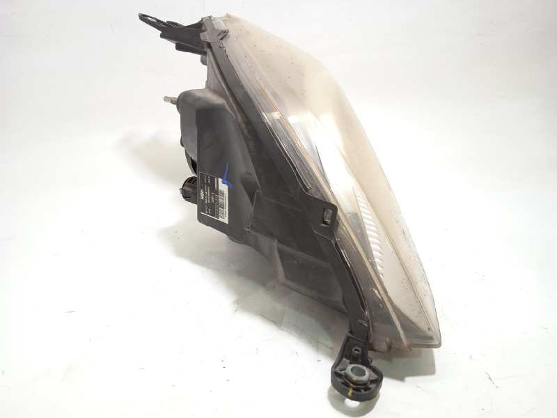 Recambio de faro izquierdo para fiat qubo (300) trekking referencia OEM IAM 1370466080E  