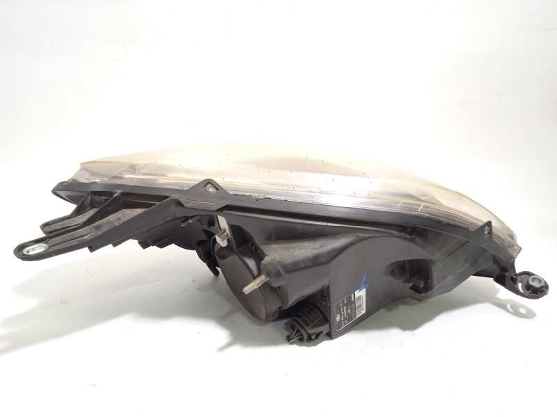 Recambio de faro izquierdo para fiat qubo (300) trekking referencia OEM IAM 1370466080E  