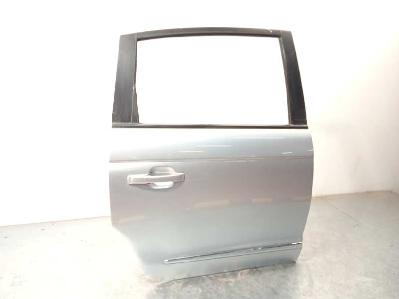Recambio de puerta trasera derecha para ssangyong rodius xdi referencia OEM IAM NOREF  