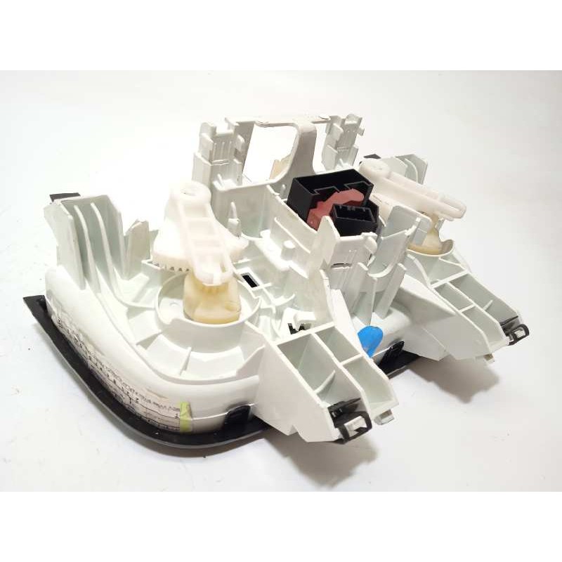 Recambio de mando calefaccion / aire acondicionado para fiat qubo (300) trekking referencia OEM IAM 735525783  