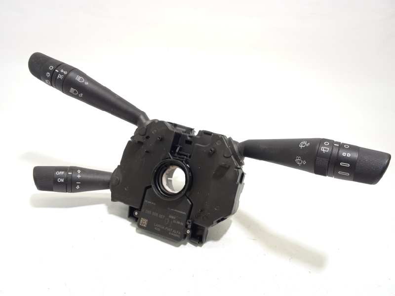 Recambio de mando intermitentes para fiat qubo (300) trekking referencia OEM IAM 0735531788  735531788