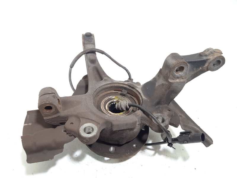 Recambio de mangueta delantera izquierda para fiat qubo (300) trekking referencia OEM IAM 52044713  