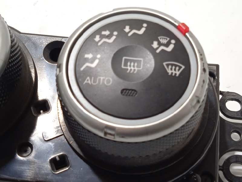 Recambio de mando climatizador para mitsubishi outlander (cw0) 2.0 di-d cat referencia OEM IAM 7820A115XB  