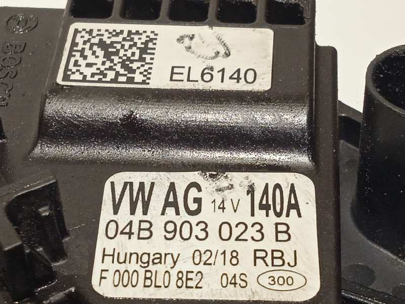 Recambio de alternador para audi a1 sportback (8xf) attraction referencia OEM IAM 04B903023B  F000BL08E2