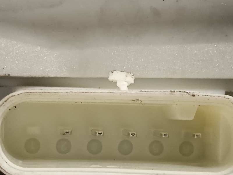 Recambio de cerradura puerta delantera derecha para audi a1 sportback (8xf) attraction referencia OEM IAM 8X1837016C  