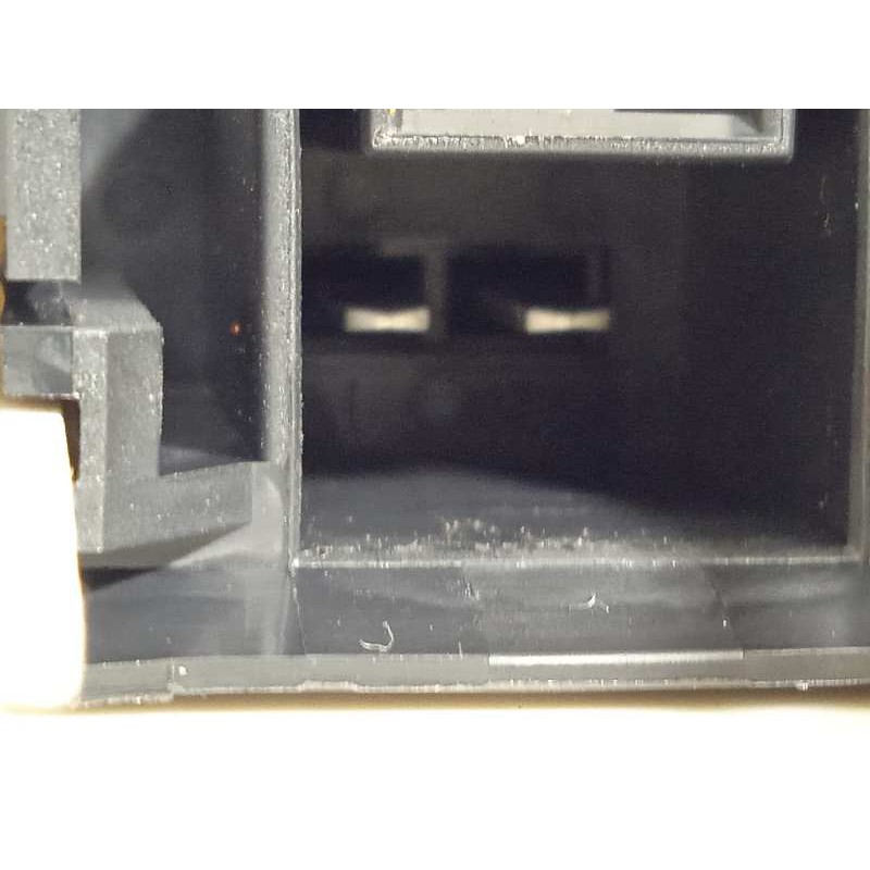 Recambio de elevalunas delantero derecho para audi a1 sportback (8xf) attraction referencia OEM IAM 8X4837462A  8K0959802C