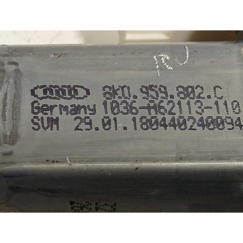 Recambio de elevalunas delantero derecho para audi a1 sportback (8xf) attraction referencia OEM IAM 8X4837462A  8K0959802C