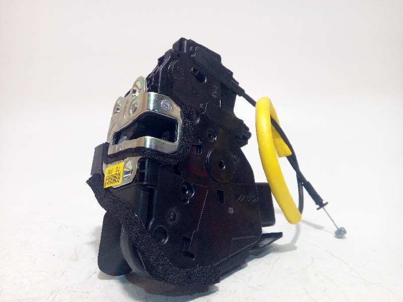 Recambio de cerradura puerta delantera derecha para kia rio (yb) 1.2 cat referencia OEM IAM 81320H8050IDZ  81320H8050