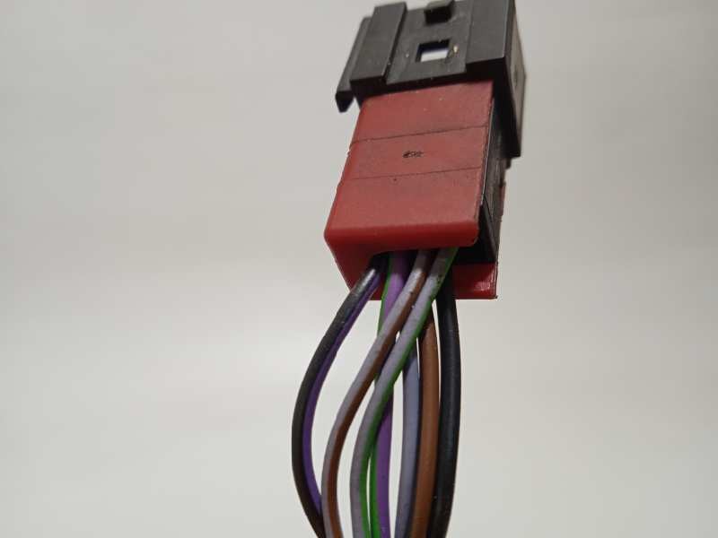 Recambio de retrovisor derecho para fiat qubo (300) trekking referencia OEM IAM 735460567  