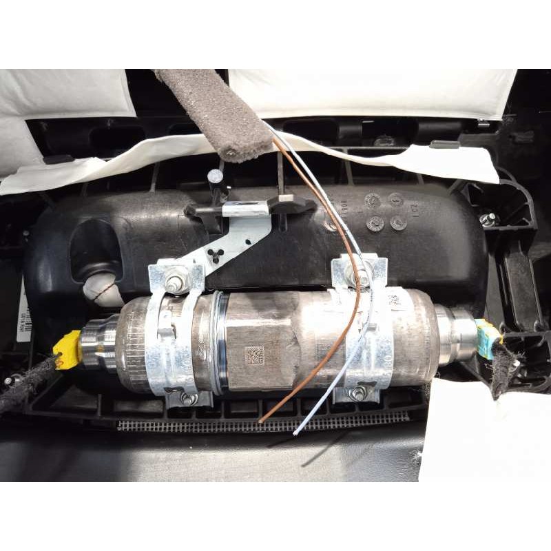 Recambio de salpicadero para infiniti q30 2.2d premium referencia OEM IAM 682005DF0A  985155DA0A