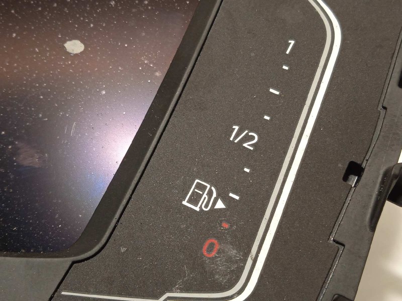 Recambio de cuadro instrumentos para volkswagen tiguan (ax1) 1.5 16v tsi act referencia OEM IAM 3G0920320C  