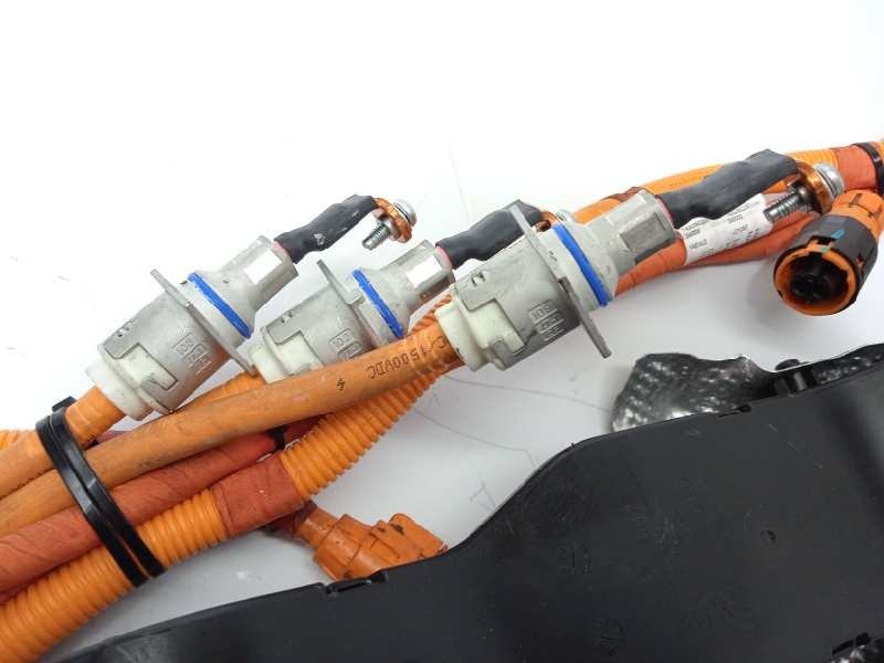 Recambio de modulo electronico para lynk&co lynk & co 01 1.5 phev referencia OEM IAM 8892306472  8889626067