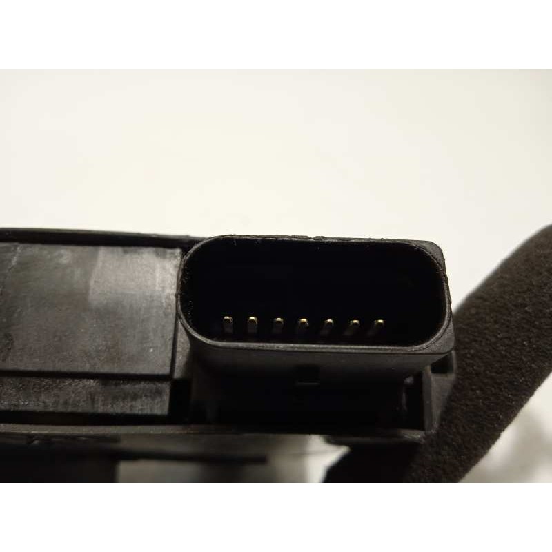 Recambio de cerradura puerta trasera izquierda para peugeot 308 style referencia OEM IAM 9810309980  