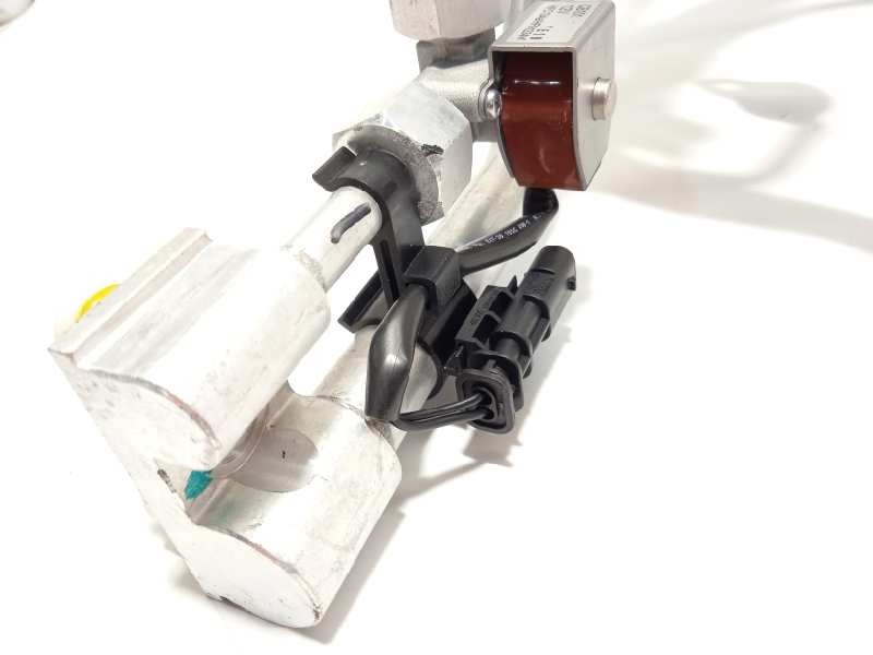 Recambio de tubos aire acondicionado para lynk&co lynk & co 01 1.5 phev referencia OEM IAM 8888948346  