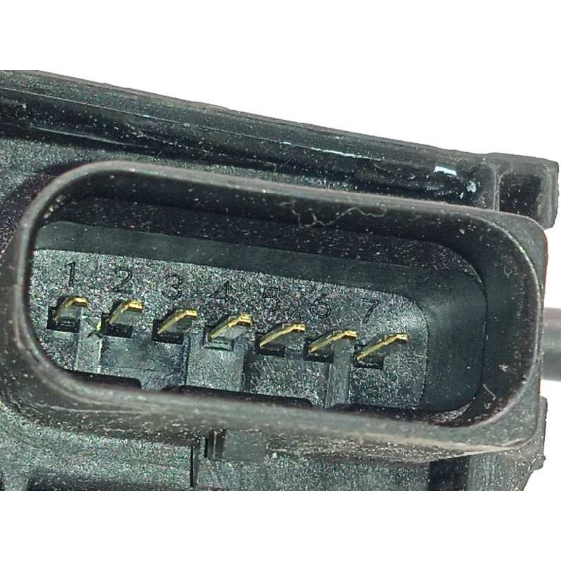 Recambio de cerradura puerta trasera izquierda para citroën c4 picasso feel referencia OEM IAM 9826136980  