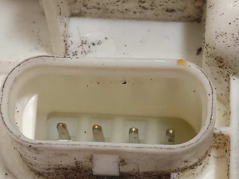 Recambio de cerradura puerta delantera izquierda para lancia voyager (404) gold referencia OEM IAM P04589693AD  K04589693AD