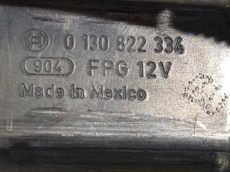 Recambio de elevalunas trasero derecho para lancia voyager (404) gold referencia OEM IAM 3018076D  0130822336