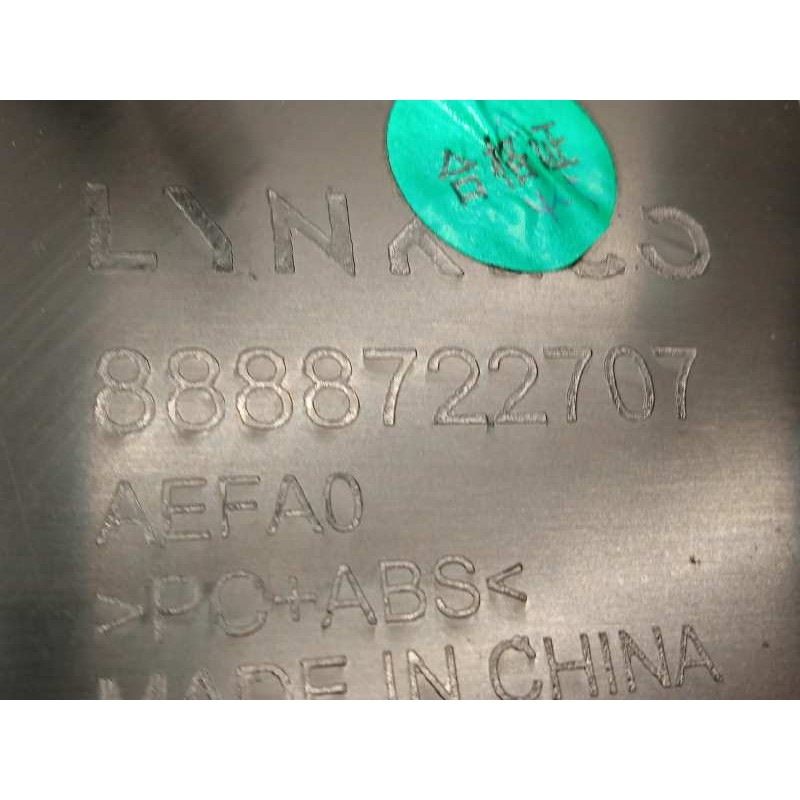 Recambio de aleron trasero para lynk&co lynk & co 01 1.5 phev referencia OEM IAM 8888722707  