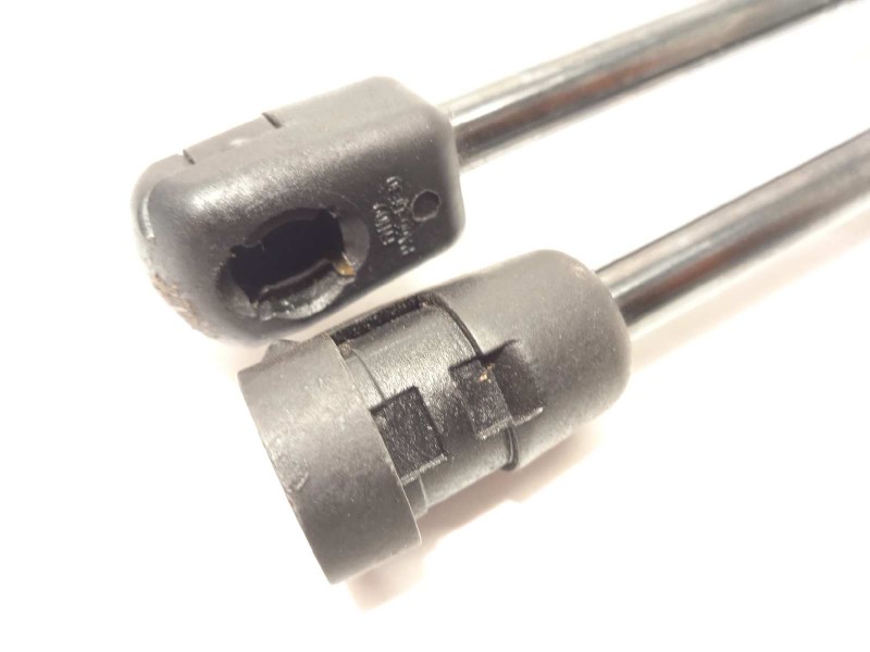 Recambio de amortiguadores maletero / porton para volkswagen polo 1.0 tsi referencia OEM IAM 2G6827550E  