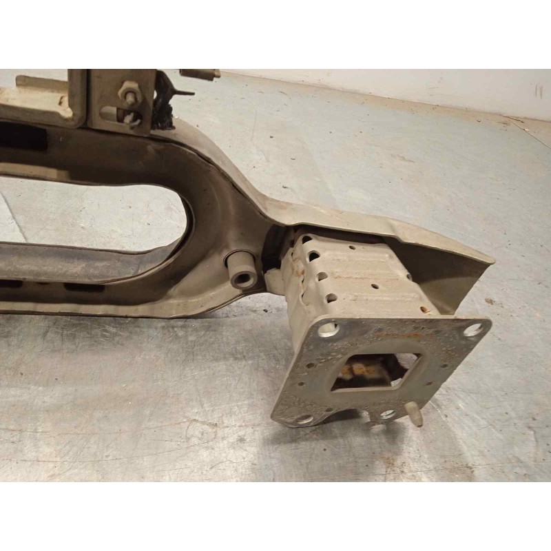 Recambio de refuerzo paragolpes delantero para peugeot 407 st confort referencia OEM IAM 7414FN  