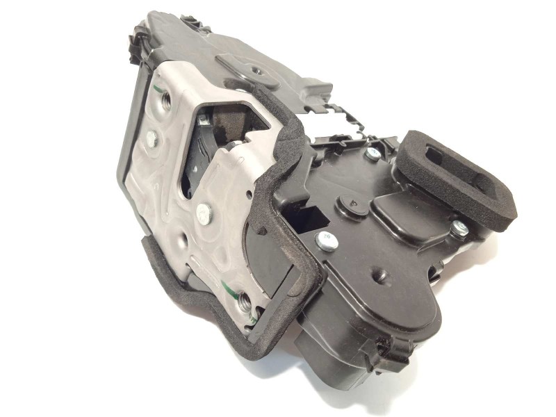 Recambio de cerradura puerta delantera derecha para volkswagen polo 1.0 tsi referencia OEM IAM 10B837016B  