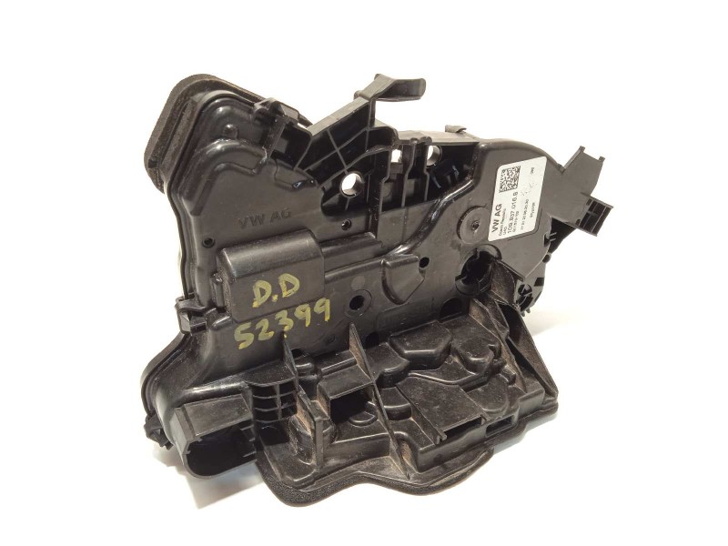 Recambio de cerradura puerta delantera derecha para volkswagen polo 1.0 tsi referencia OEM IAM 10B837016B  