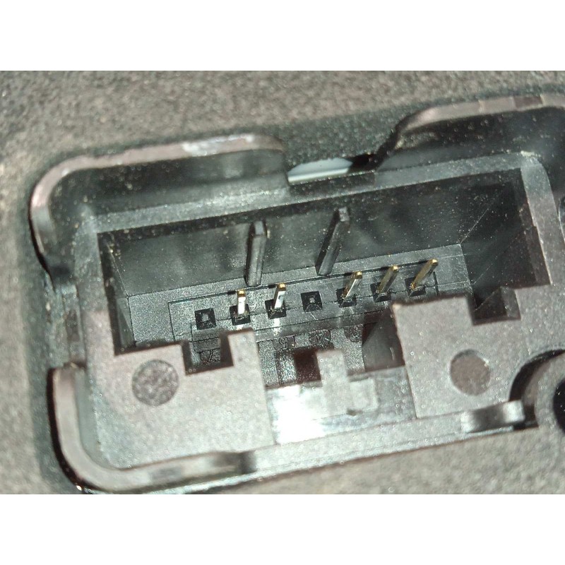 Recambio de cerradura puerta delantera izquierda para volkswagen polo 1.0 tsi referencia OEM IAM 10B837015B  